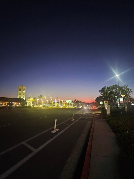 A look to the west from Kearny Mesa at dusk